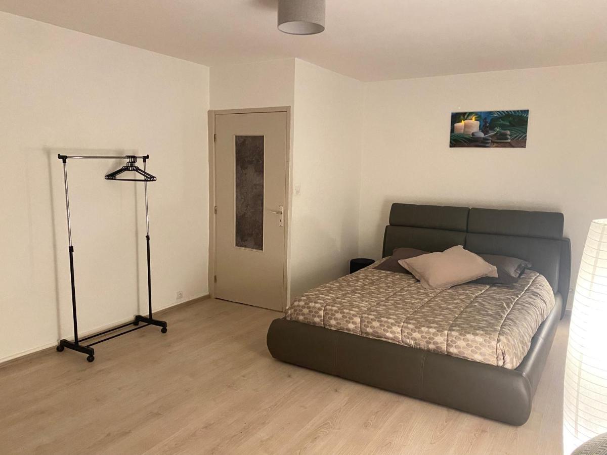 Appartement « Chez Falco » Vue Sur Le Chateau シルメック エクステリア 写真