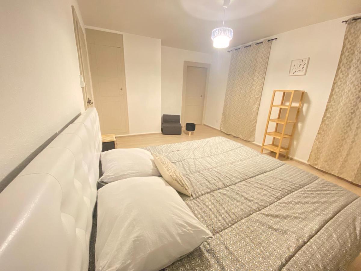 Appartement « Chez Falco » Vue Sur Le Chateau シルメック エクステリア 写真