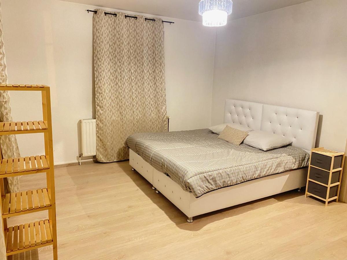 Appartement « Chez Falco » Vue Sur Le Chateau シルメック エクステリア 写真